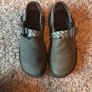 Discontinued Chaco Pedshed